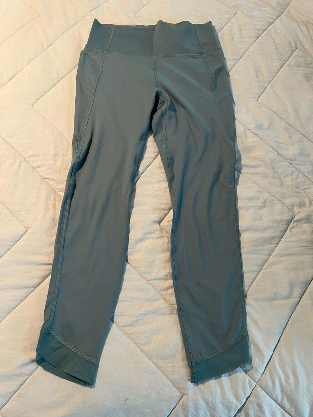 All in Motion Women's High-Rise Contour Power Waist Leggings with Side Pockets J